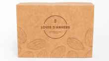 boîte en carton avec 1 kg de pralines artisanales fourré à la pâte d’amande