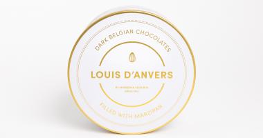 Louis d’Anvers Collector Box 20 pralines Tinnen collector box met 20 artisanale pralines gevuld met marsepein