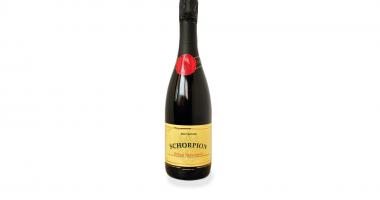 Schorpion ‘Noir’ brut nature bouteille de vin avec étiquette